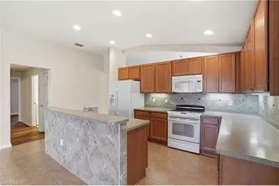 2457 Sutherland Ct, Cape Coral, FL 33991 - Photo 7