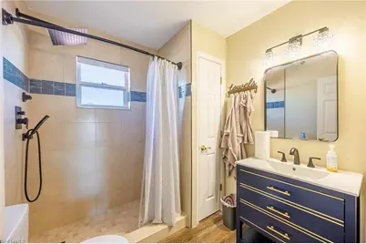 238 SE 9th Ter, Cape Coral, FL 33990 - Photo 37