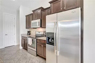 10879 Rutherford Rd, Fort Myers, FL 33913 - Photo 11