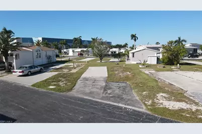 117 Blackbeard Way, Fort Myers Beach, FL 33931 - Photo 1