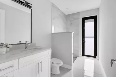 1215 SW 21st Ave, Cape Coral, FL 33991 - Photo 17