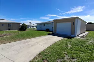 8381 Antigua Ct, Fort Myers, FL 33907 - Photo 3