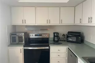 1700 Pine Valley Dr, Fort Myers, FL 33907 - Photo 7