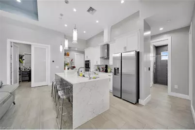 935 Beverly St E, Lehigh Acres, FL 33974 - Photo 3