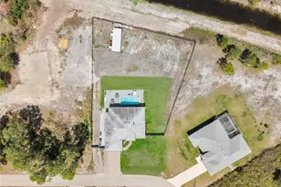 935 Beverly St E, Lehigh Acres, FL 33974 - Photo 23