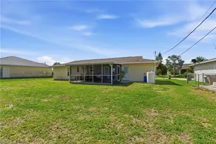 2115 NE 25th St, Cape Coral, FL 33909 - Photo 23