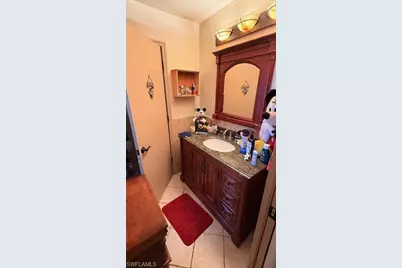 101 SE 43rd Ln, Cape Coral, FL 33904 - Photo 9