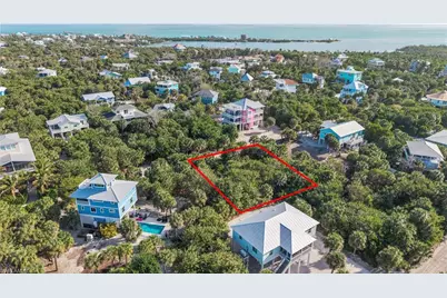 4521 Smugglers Dr, Captiva, FL 33924 - Photo 11