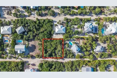 4521 Smugglers Dr, Captiva, FL 33924 - Photo 9