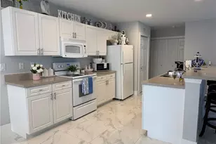 110 SW 21st Pl, Cape Coral, FL 33991 - Photo 11