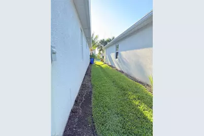 4289 Bluegrass Dr, Fort Myers, FL 33916 - Photo 29