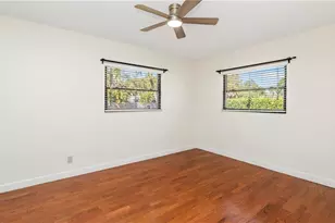 1320 Miracle Ln, Fort Myers, FL 33901 - Photo 15