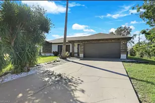 1810 NW 17th St, Cape Coral, FL 33993 - Photo 3