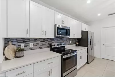 2714 SW 3rd Ln, Cape Coral, FL 33991 - Photo 17