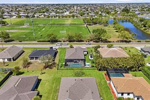 2714 SW 3rd Ln, Cape Coral, FL 33991 - Photo 37