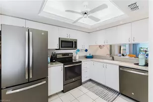 11500 Caravel Cir, Fort Myers, FL 33908 - Photo 7