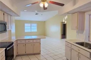 209 McArthur Ave, Lehigh Acres, FL 33936 - Photo 5