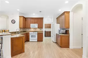 10505 Diamante Way, Fort Myers, FL 33913 - Photo 5