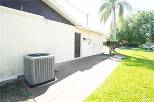 125 Sebring Cir, Lehigh Acres, FL 33936 - Photo 15