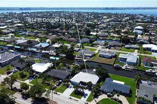 814 El Dorado Pkwy E, Cape Coral, FL 33904 - Photo 45