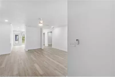 210 E Sugarland Cir, Clewiston, FL 33440 - Photo 11