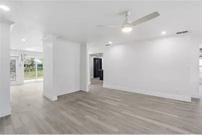 210 E Sugarland Cir, Clewiston, FL 33440 - Photo 13