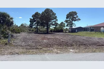 2915 68th St W, Lehigh Acres, FL 33971 - Photo 1