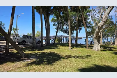 3381 Edgewood Ave, Fort Myers, FL 33916 - Photo 43