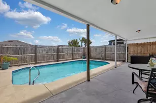 1135 NE 2nd Pl, Cape Coral, FL 33909 - Photo 3