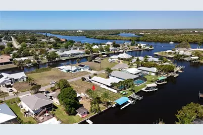 2044 Aruba Ave, Fort Myers, FL 33905 - Photo 9