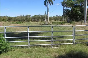 13171 Samadani Ln, Bokeelia, FL 33922 - Photo 5