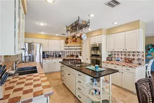 2520 SE 20th Pl, Cape Coral, FL 33904 - Photo 9