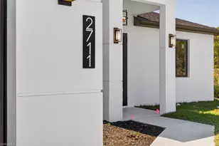 2711 39th St W, Lehigh Acres, FL 33971 - Photo 5