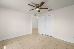 902 SW 39th Terrace, Cape Coral, FL 33914 - Photo 15