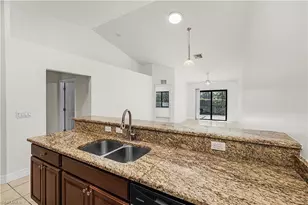 902 SW 39th Terrace, Cape Coral, FL 33914 - Photo 7