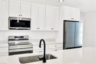 1205 NE 12th St, Cape Coral, FL 33909 - Photo 11