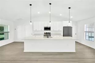 1205 NE 12th St, Cape Coral, FL 33909 - Photo 7