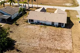 1733 NE 7th Pl, Cape Coral, FL 33909 - Photo 5