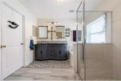 2415 NE 22nd Ave, Cape Coral, FL 33909 - Photo 21