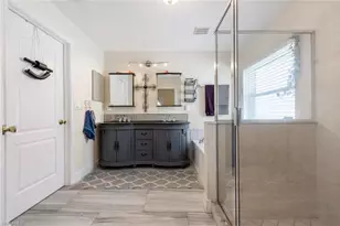 2415 NE 22nd Ave, Cape Coral, FL 33909 - Photo 21