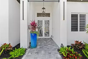 516 SW 11th Pl, Cape Coral, FL 33991 - Photo 3