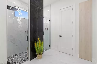 516 SW 11th Pl, Cape Coral, FL 33991 - Photo 11