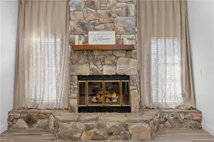 29 SE 10th Ave, Cape Coral, FL 33990 - Photo 9