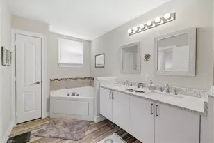 2561 Deerfield Lake Ct, Cape Coral, FL 33909 - Photo 21