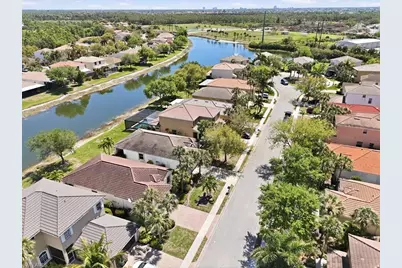 2561 Deerfield Lake Ct, Cape Coral, FL 33909 - Photo 47