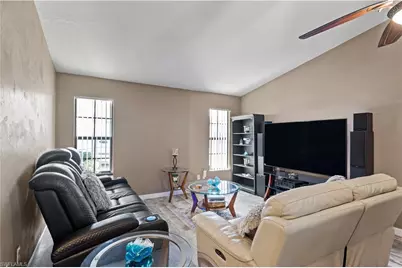 241 Connecticut Ave, Fort Myers, FL 33905 - Photo 15