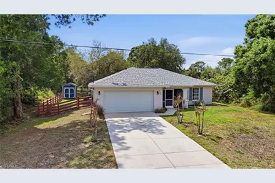134 McArthur Blvd, Lehigh Acres, FL 33974 - Photo 5