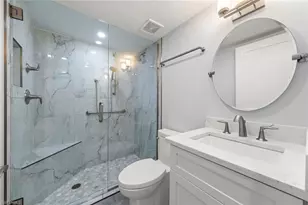 671 E Gulf Dr, Sanibel, FL 33957 - Photo 17