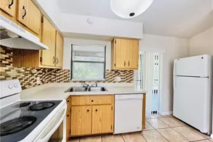 17405 E Carnegie Cir, Fort Myers, FL 33967 - Photo 15