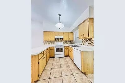 17405 E Carnegie Cir #405, Fort Myers, FL 33967 - Photo 13